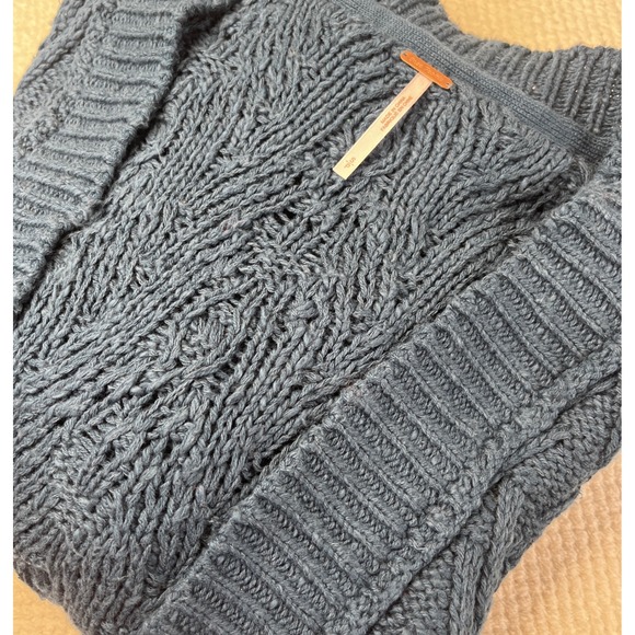 Free People Sweaters - Free People Obsidian Chunky Oversized Cable Knit Button Front Cardigan Size Sm